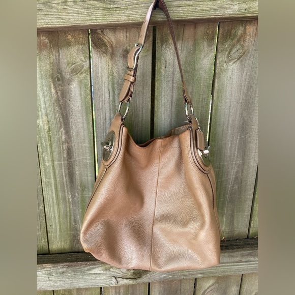 Coach Penelope Pebbled Leather Hobo Bag. F16535​​ - Picture 1 of 6